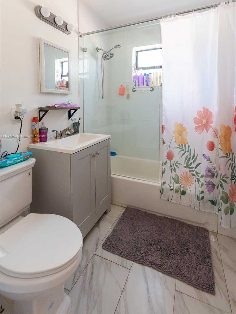 Small Image of 1737 NORTH WEST 47TH TER #2, Miami Number 11