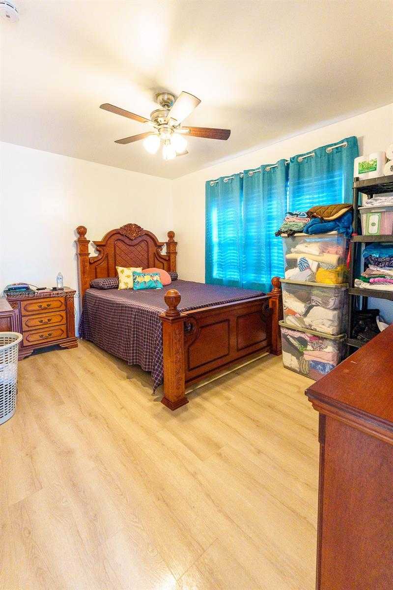 Small Image of 1737 NORTH WEST 47TH TER #2, Miami Number 12