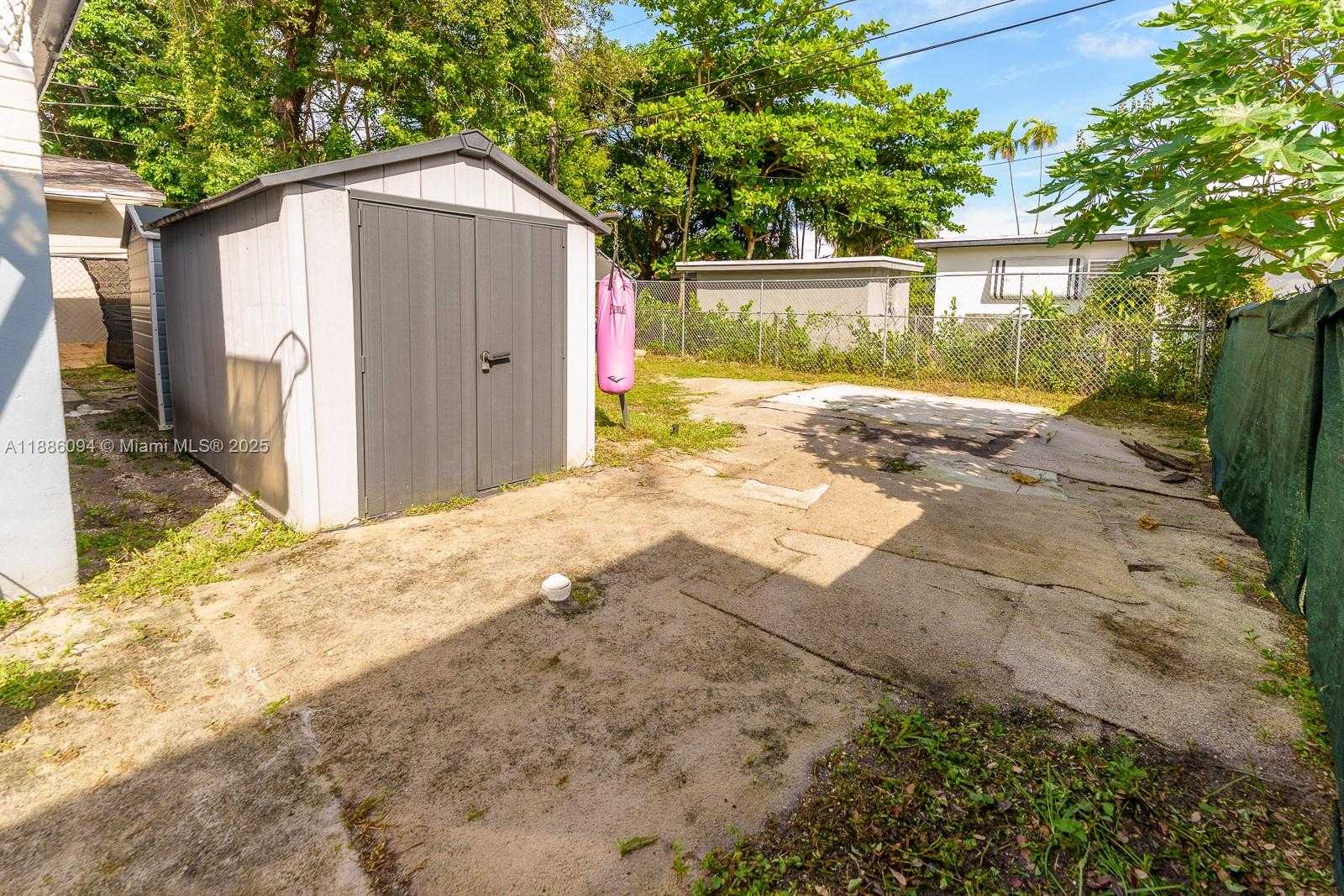 Small Image of 1737 NORTH WEST 47TH TER #2, Miami Number 17