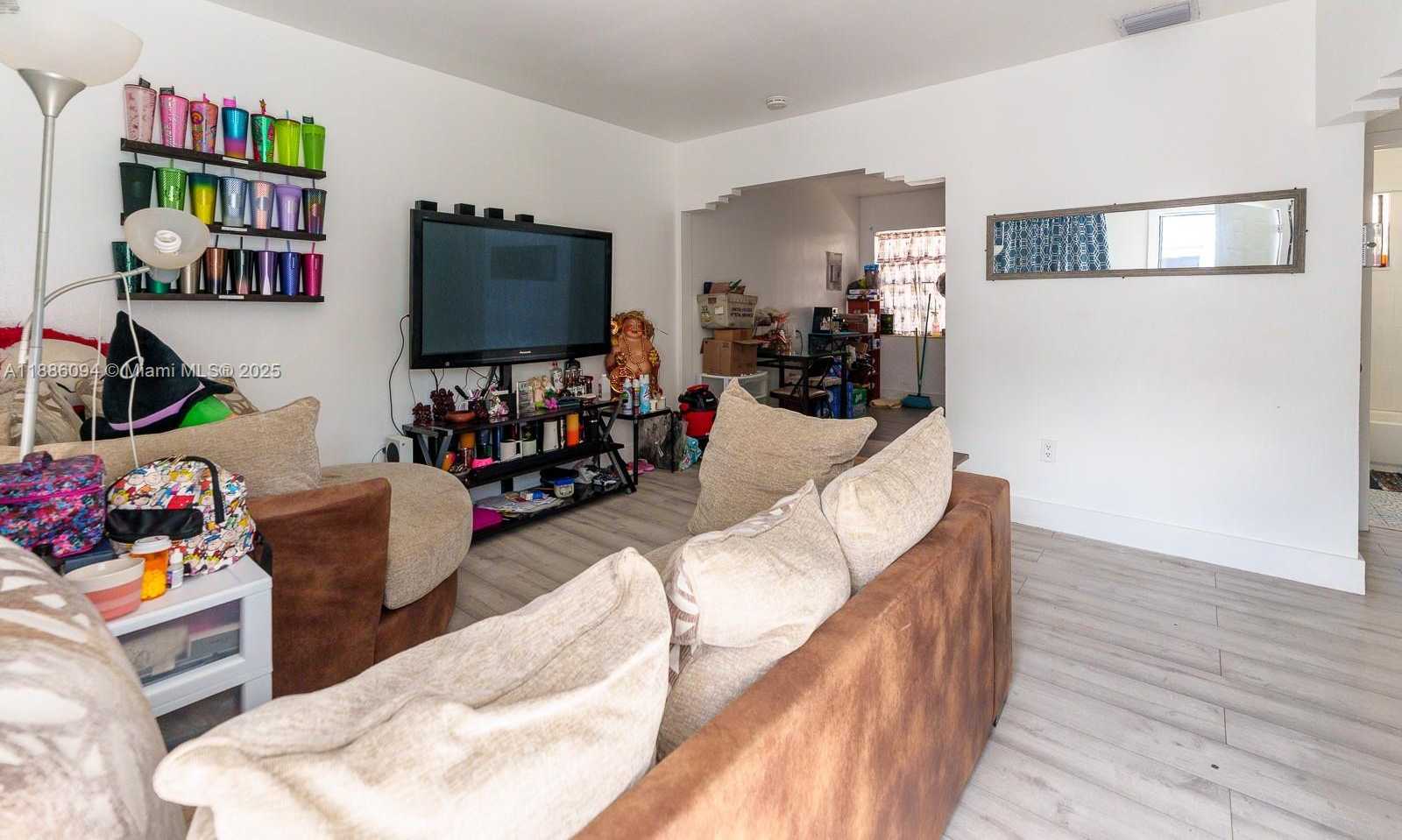 Small Image of 1737 NORTH WEST 47TH TER #2, Miami Number 3