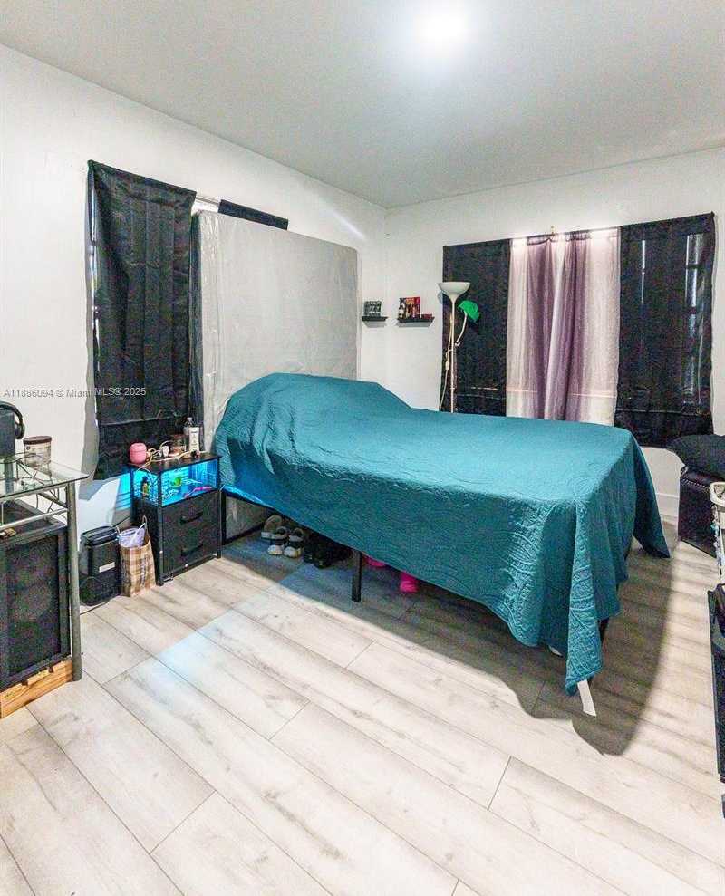 Small Image of 1737 NORTH WEST 47TH TER #2, Miami Number 9