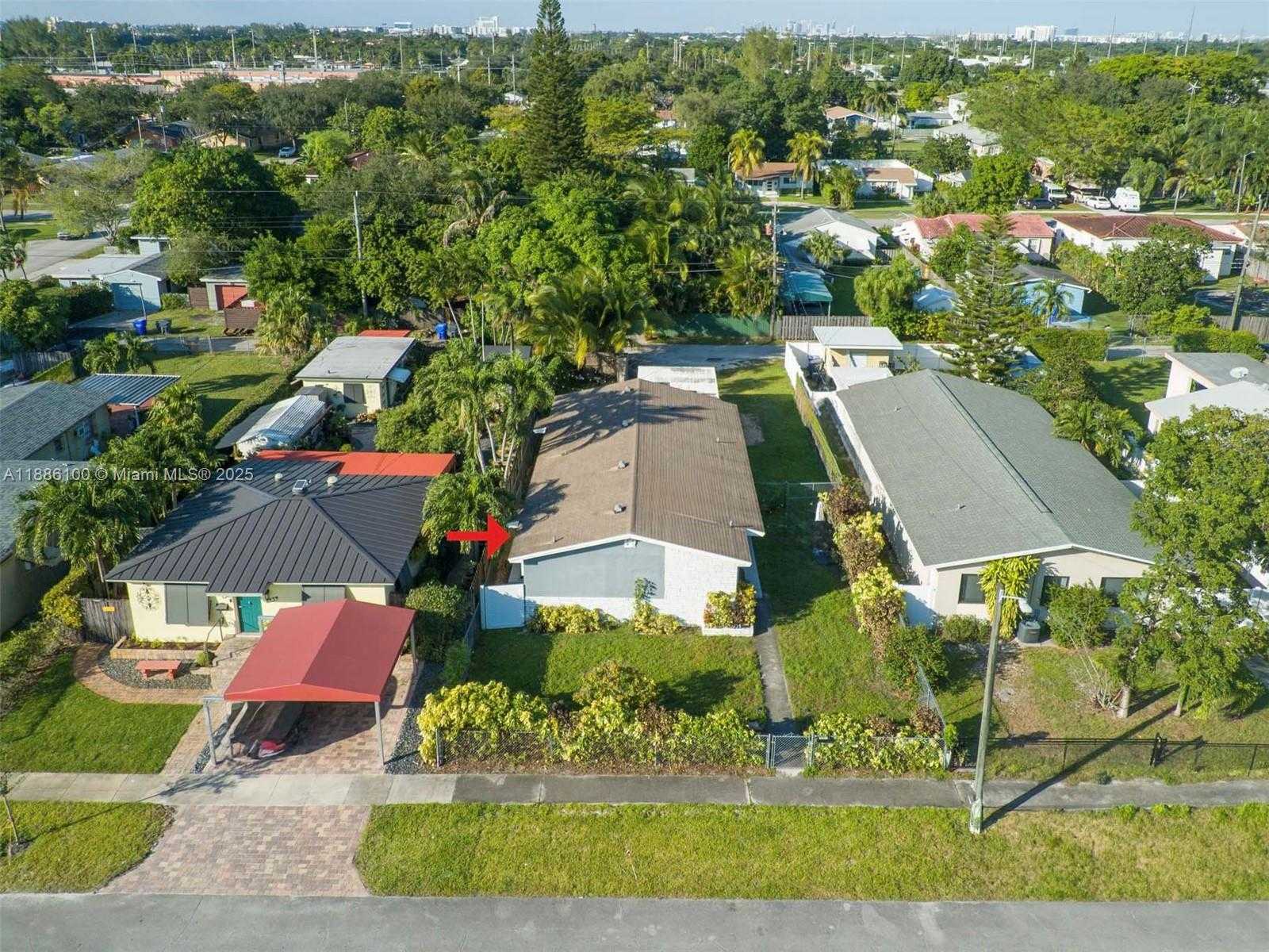 Small Image of 2235 COOLIDGE ST #2, Hollywood Number 36