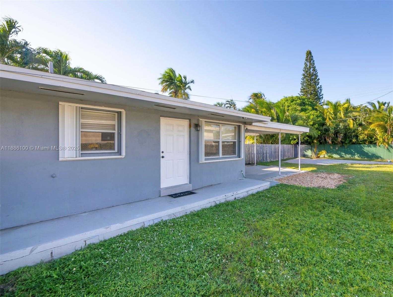 Small Image of 2235 COOLIDGE ST #2, Hollywood Number 4