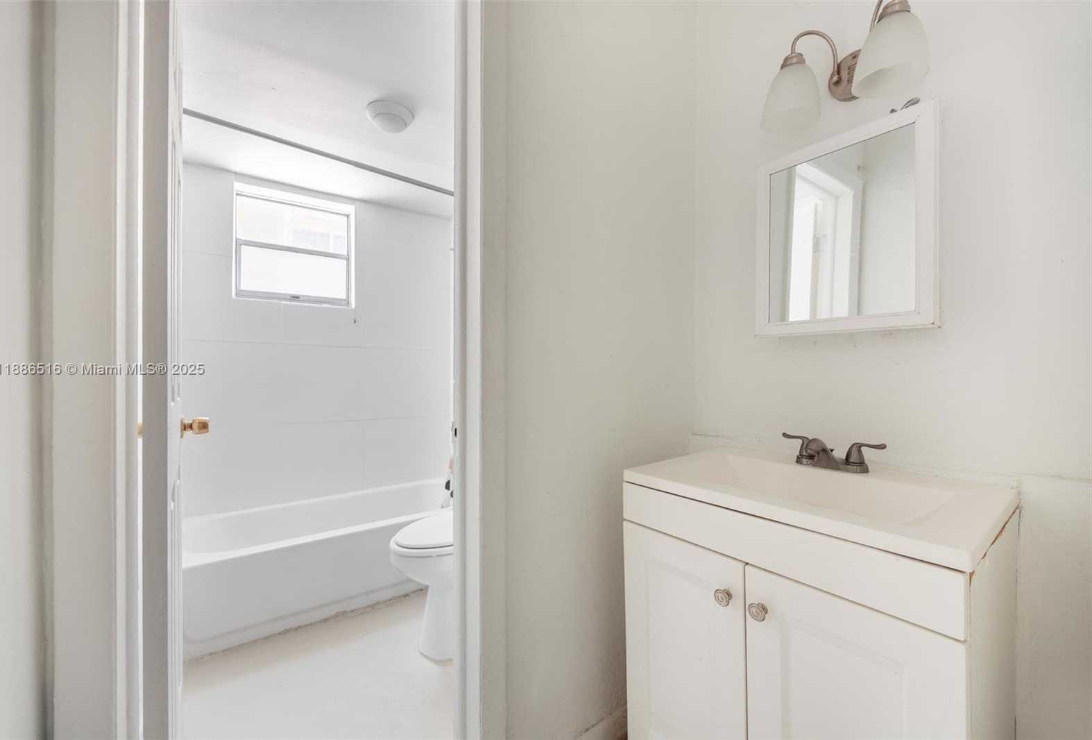 Small Image of 212 NORTH WEST 7TH AVE #4, Miami Number 14