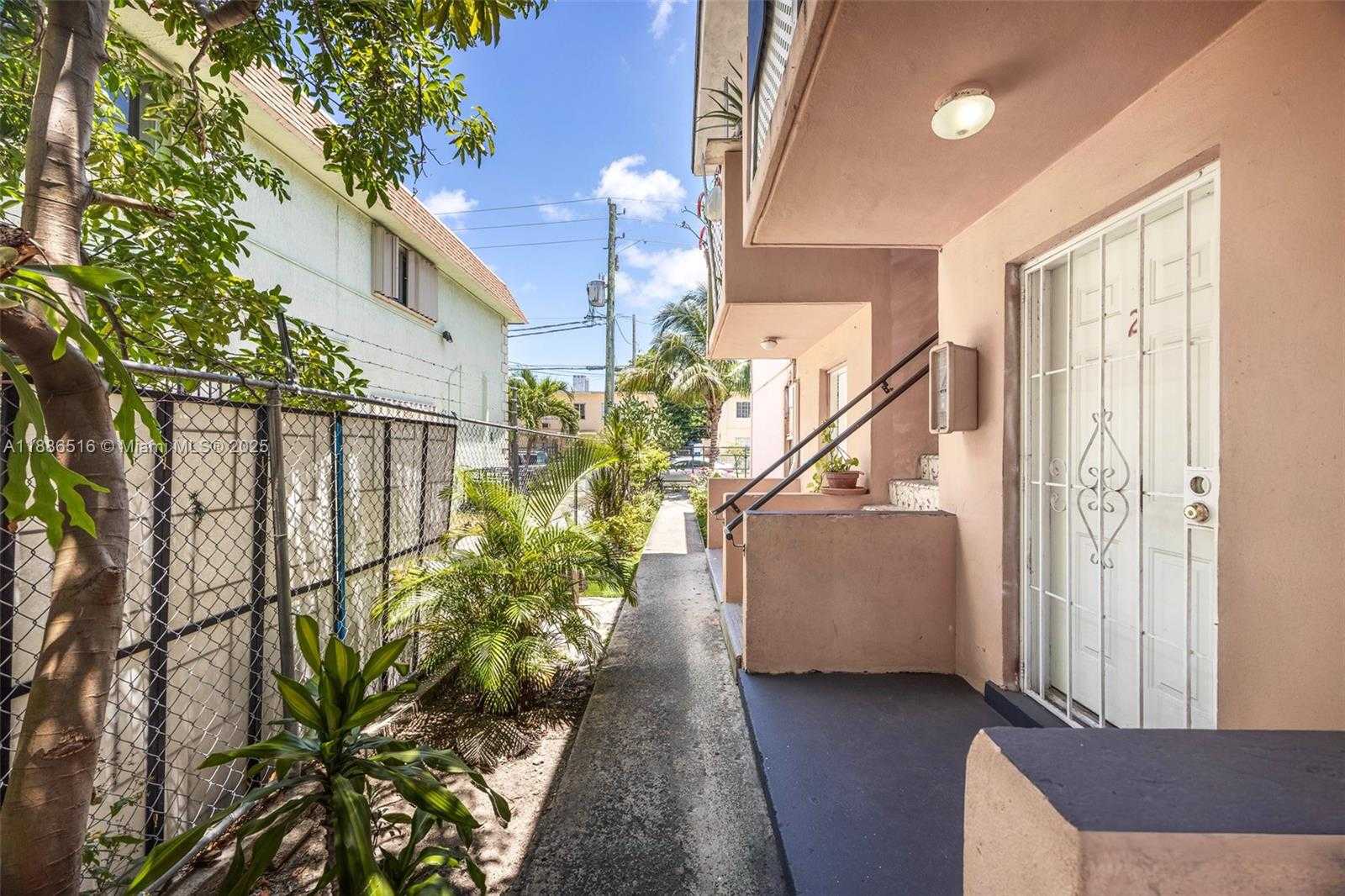 Small Image of 212 NORTH WEST 7TH AVE #4, Miami Number 5