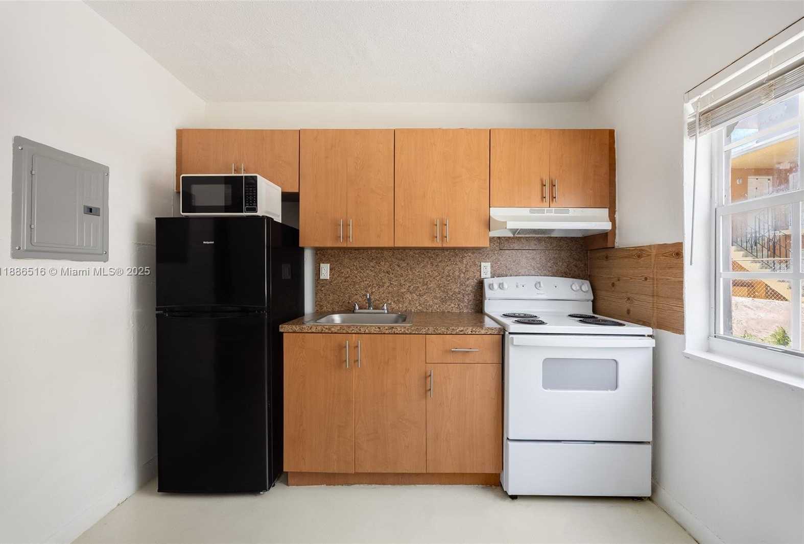 Small Image of 212 NORTH WEST 7TH AVE #4, Miami Number 8