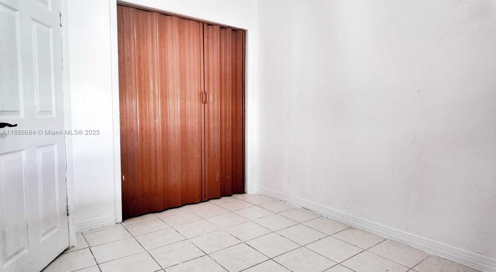 Small Image of 2367 NORTH WEST 82ND ST, Miami Number 8