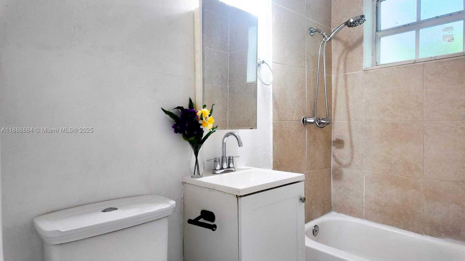 Small Image of 2367 NORTH WEST 82ND ST, Miami Number 9