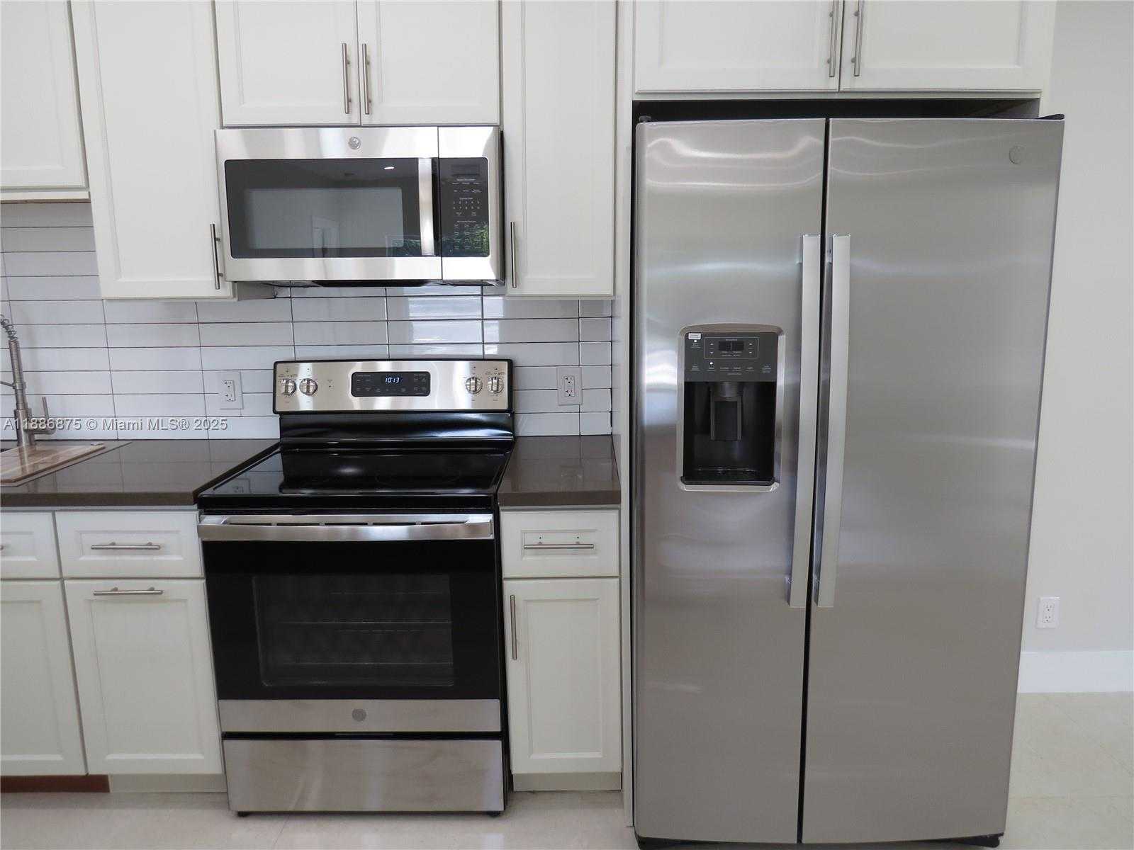 Small Image of 1671 SOUTH WEST 44TH TER #2, Fort Lauderdale Number 15