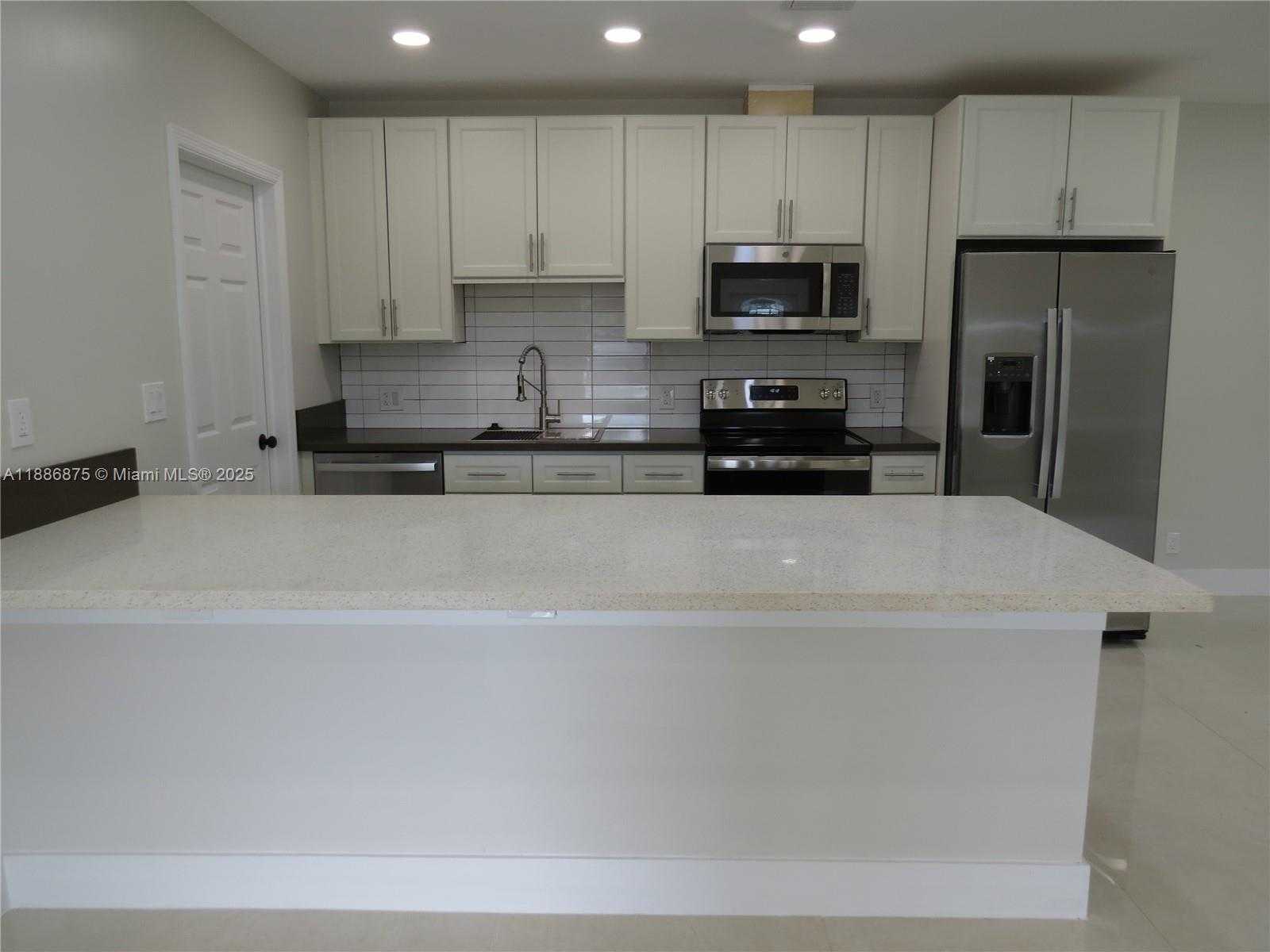 Small Image of 1671 SOUTH WEST 44TH TER #2, Fort Lauderdale Number 20