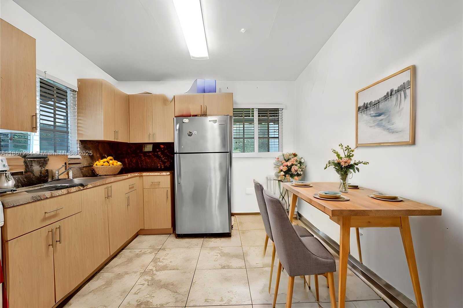 Small Image of 2024 ALTON RD, Miami Beach Number 19