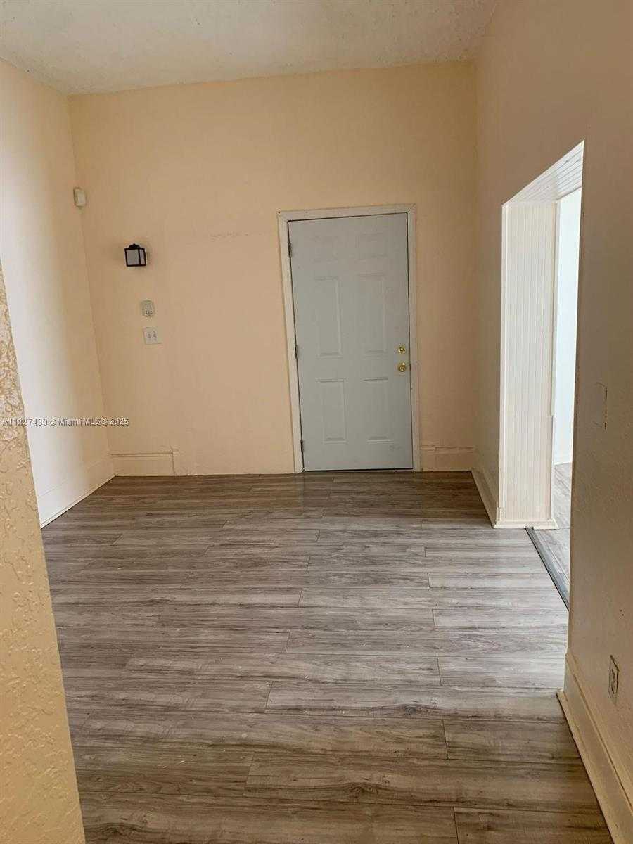 Small Image of 1129 GROTHE ST #2, Jacksonville Number 10