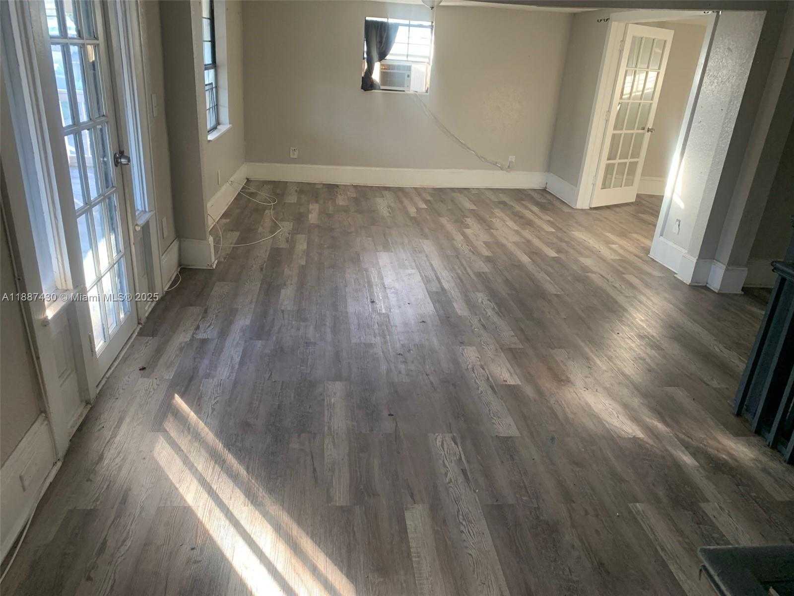 Small Image of 1129 GROTHE ST #2, Jacksonville Number 20