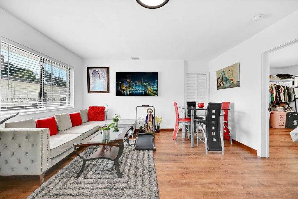 Small Image of 12400 NORTH EAST 11TH CT, North Miami Number 27