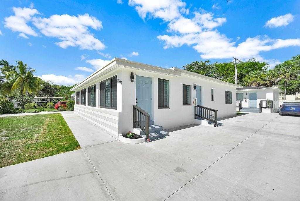 Small Image of 12400 NORTH EAST 11TH CT, North Miami Number 30