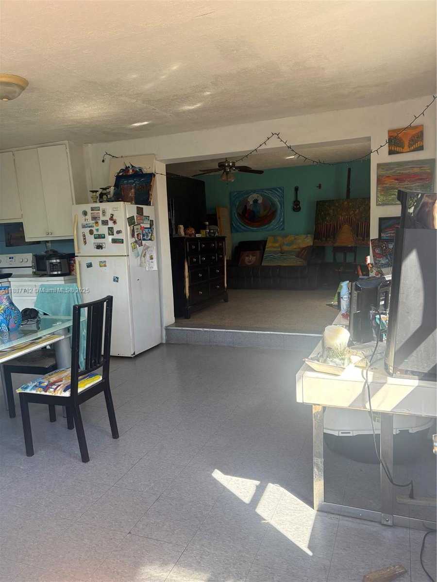 Small Image of 1366 WEST 29TH ST, Hialeah Number 10