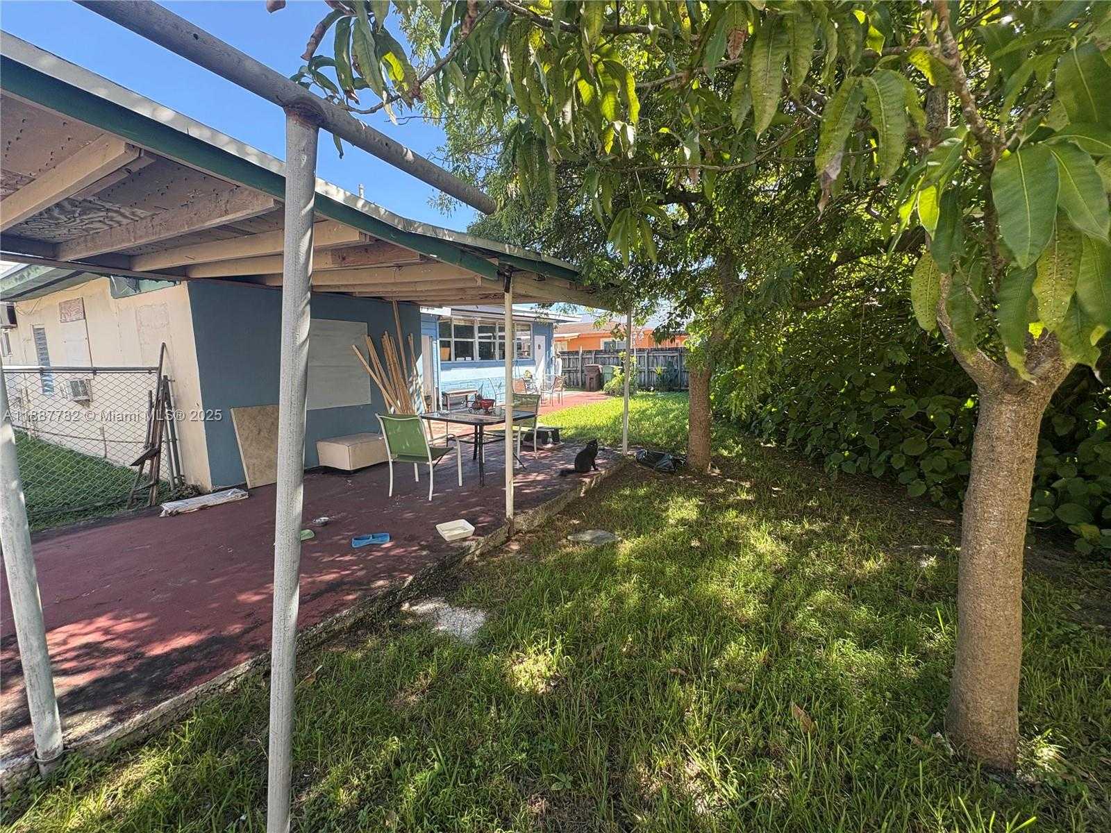 Small Image of 1366 WEST 29TH ST, Hialeah Number 26