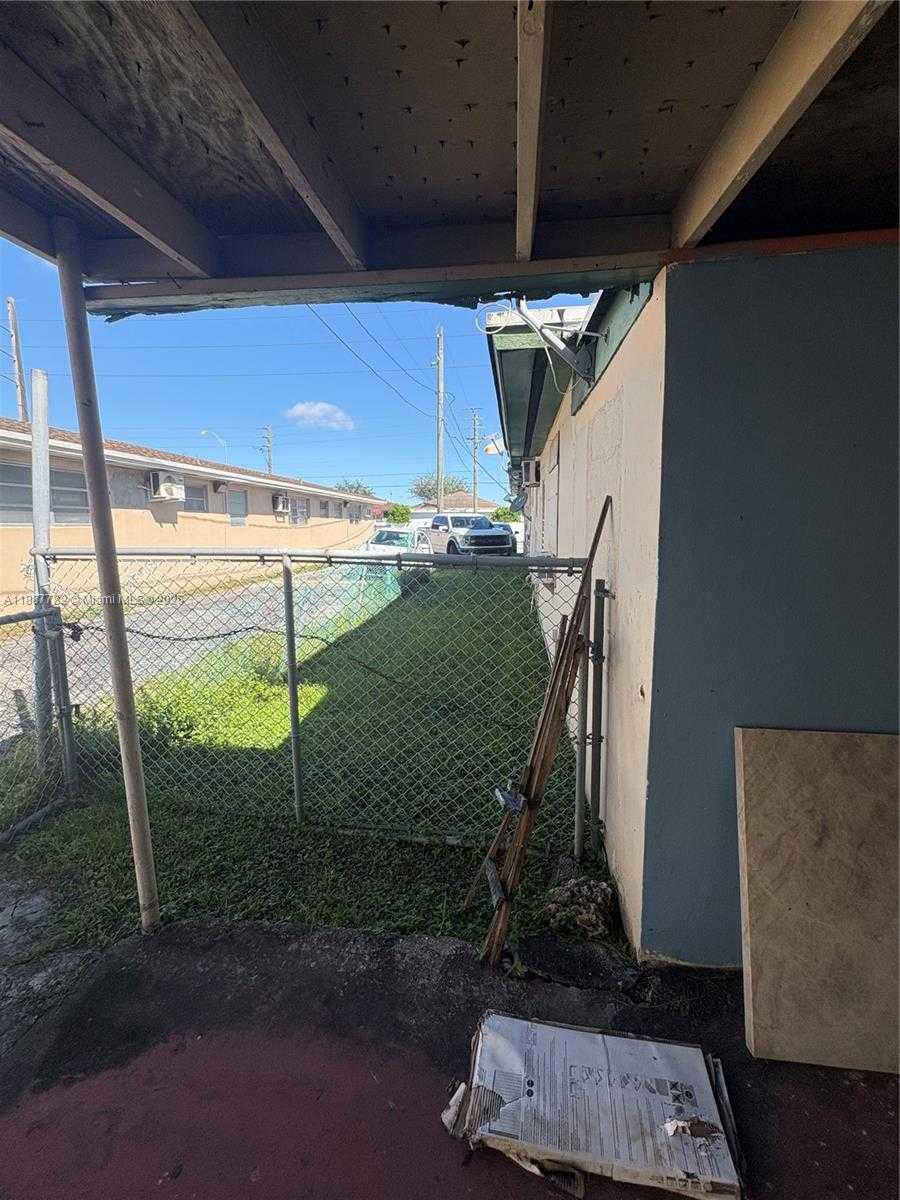 Small Image of 1366 WEST 29TH ST, Hialeah Number 29