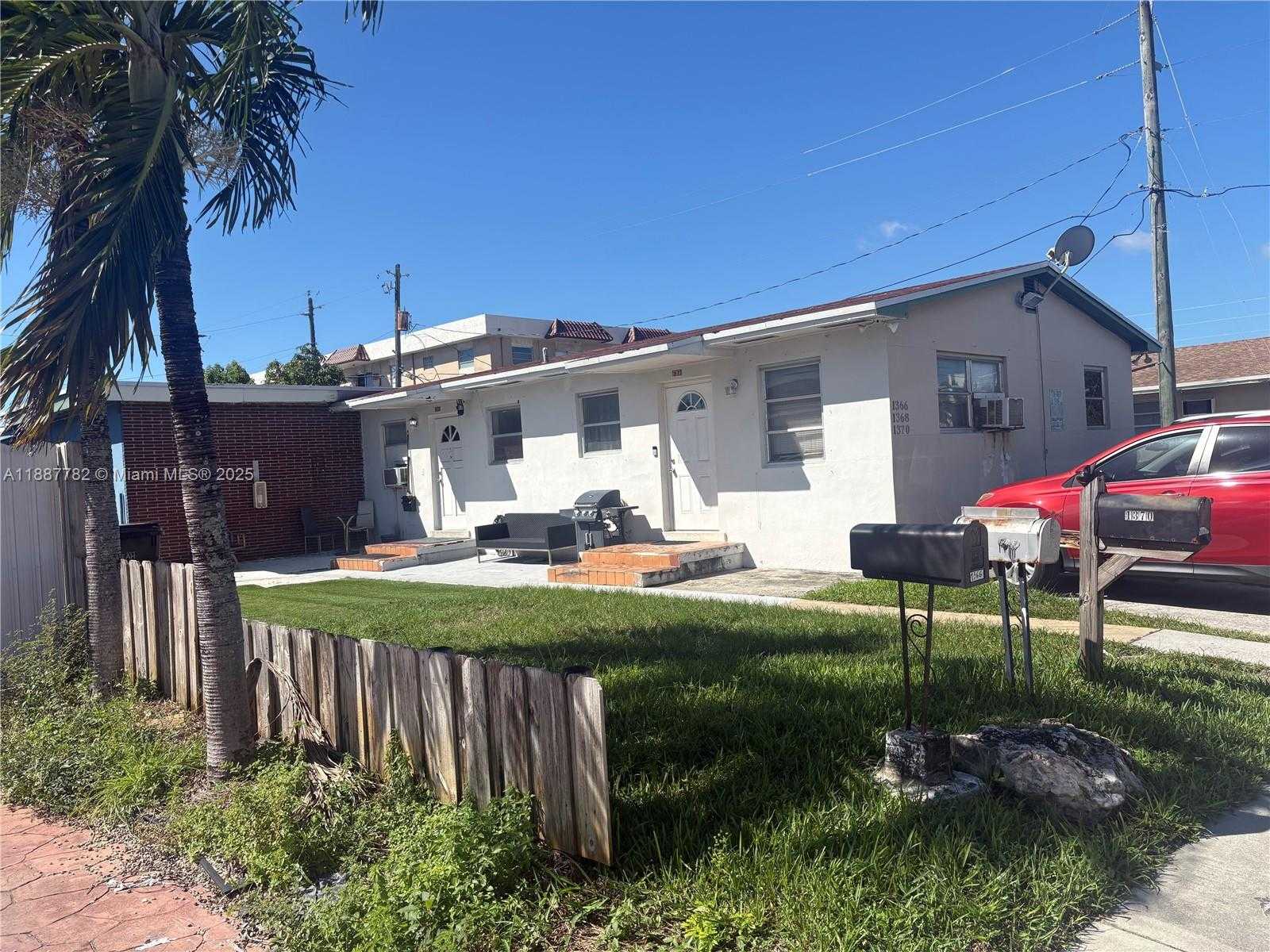 Small Image of 1366 WEST 29TH ST, Hialeah Number 35