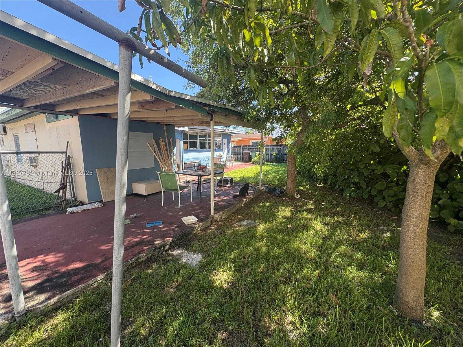 Small Image of 1366 WEST 29TH ST, Hialeah Number 54