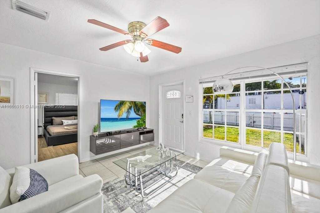 Small Image of 4824 SOUTH WEST 45TH AVE, Dania Beach Number 21