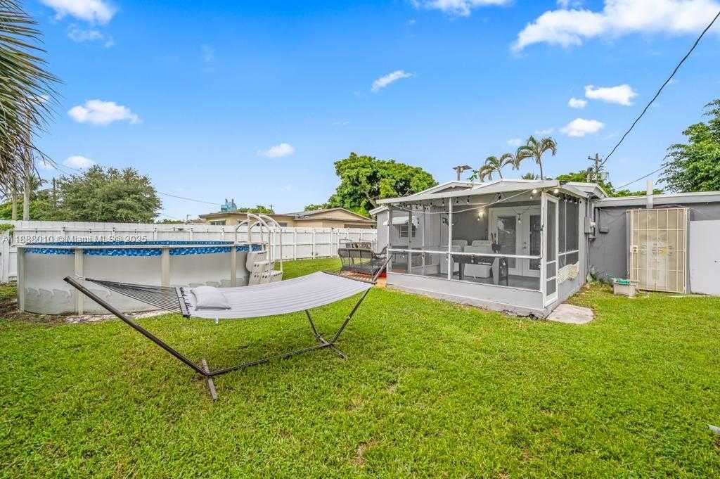 Small Image of 4824 SOUTH WEST 45TH AVE, Dania Beach Number 23