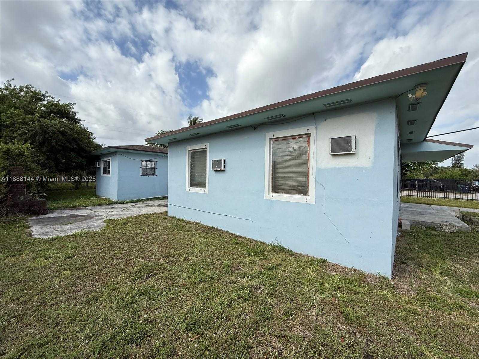 Small Image of 1090 NORTH WEST 112TH ST #2, Miami Number 12