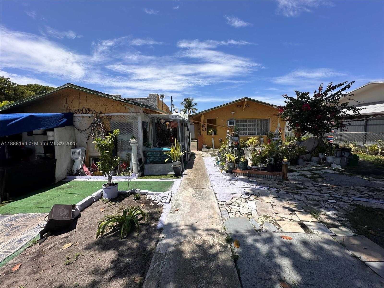 Small Image of 1842 NORTH WEST 18TH TER, Miami Number 3