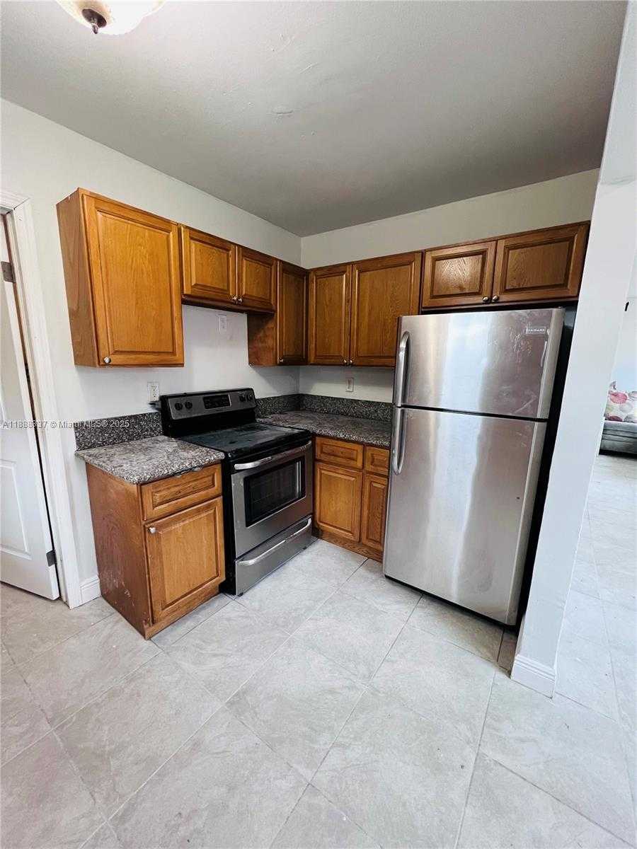 Small Image of 3630 NORTH WEST 194TH TER, Miami Gardens Number 8