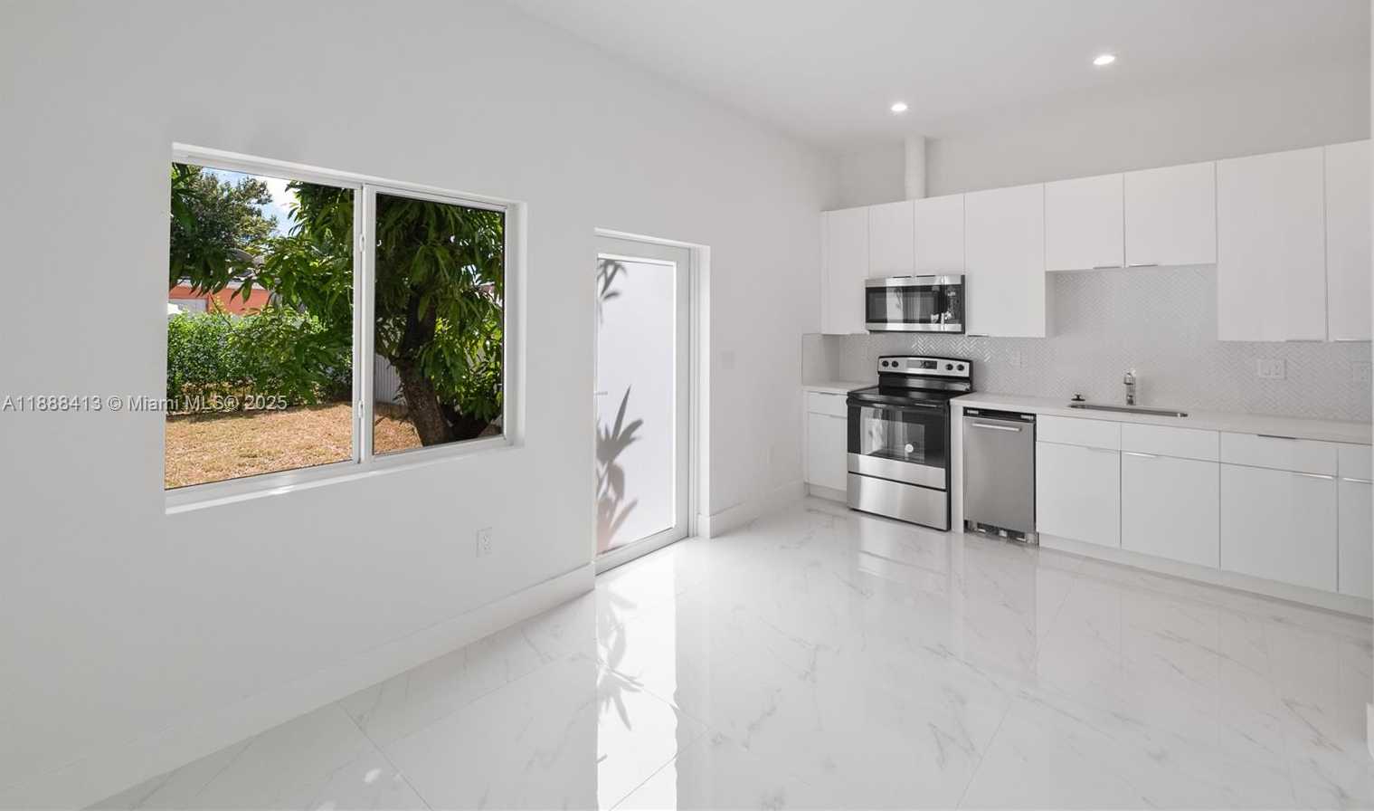 Small Image of 2936 NORTH WEST 27TH ST #2, Miami Number 17