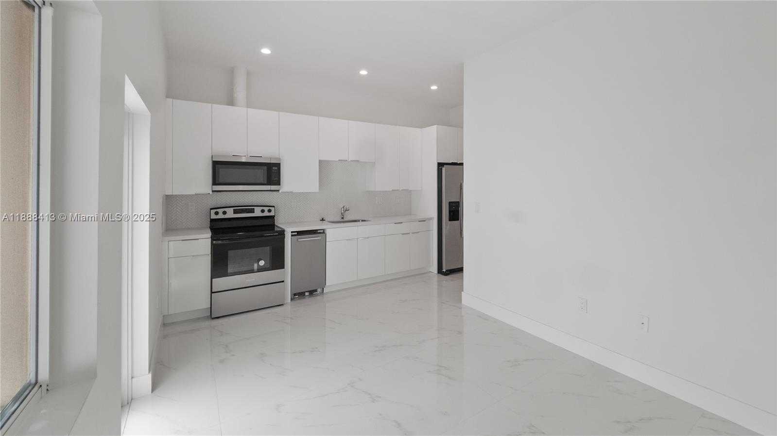 Small Image of 2936 NORTH WEST 27TH ST #2, Miami Number 18