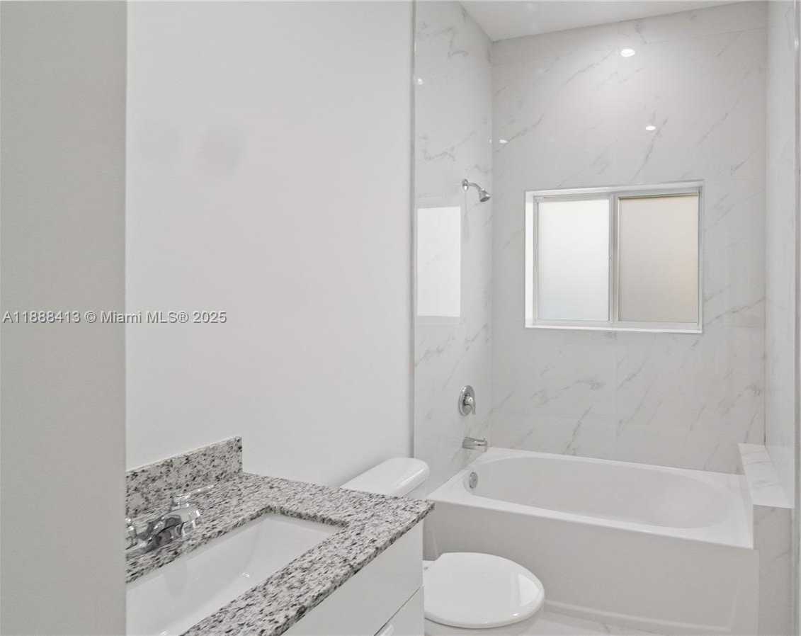 Small Image of 2936 NORTH WEST 27TH ST #2, Miami Number 22