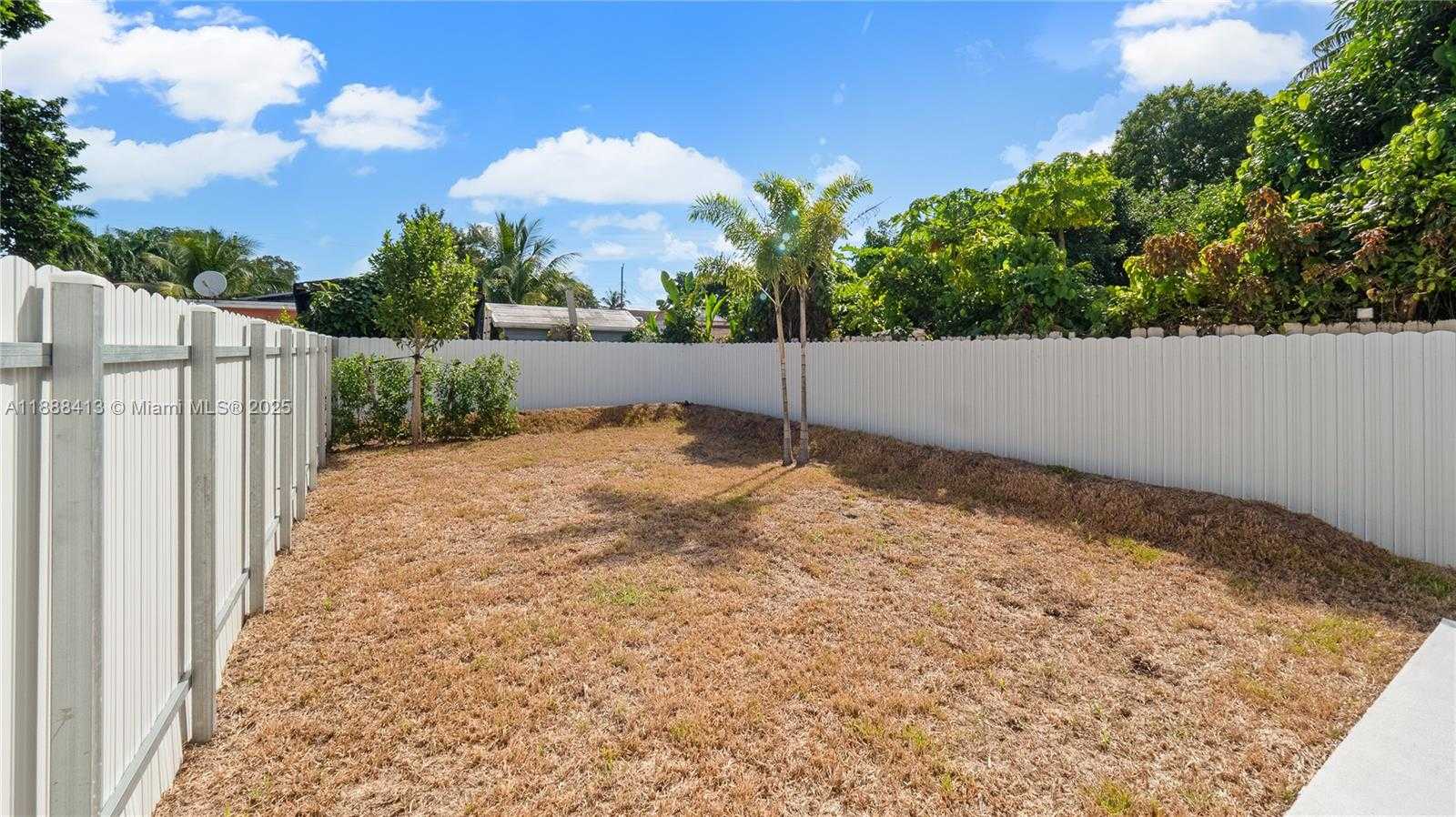Small Image of 2936 NORTH WEST 27TH ST #2, Miami Number 32