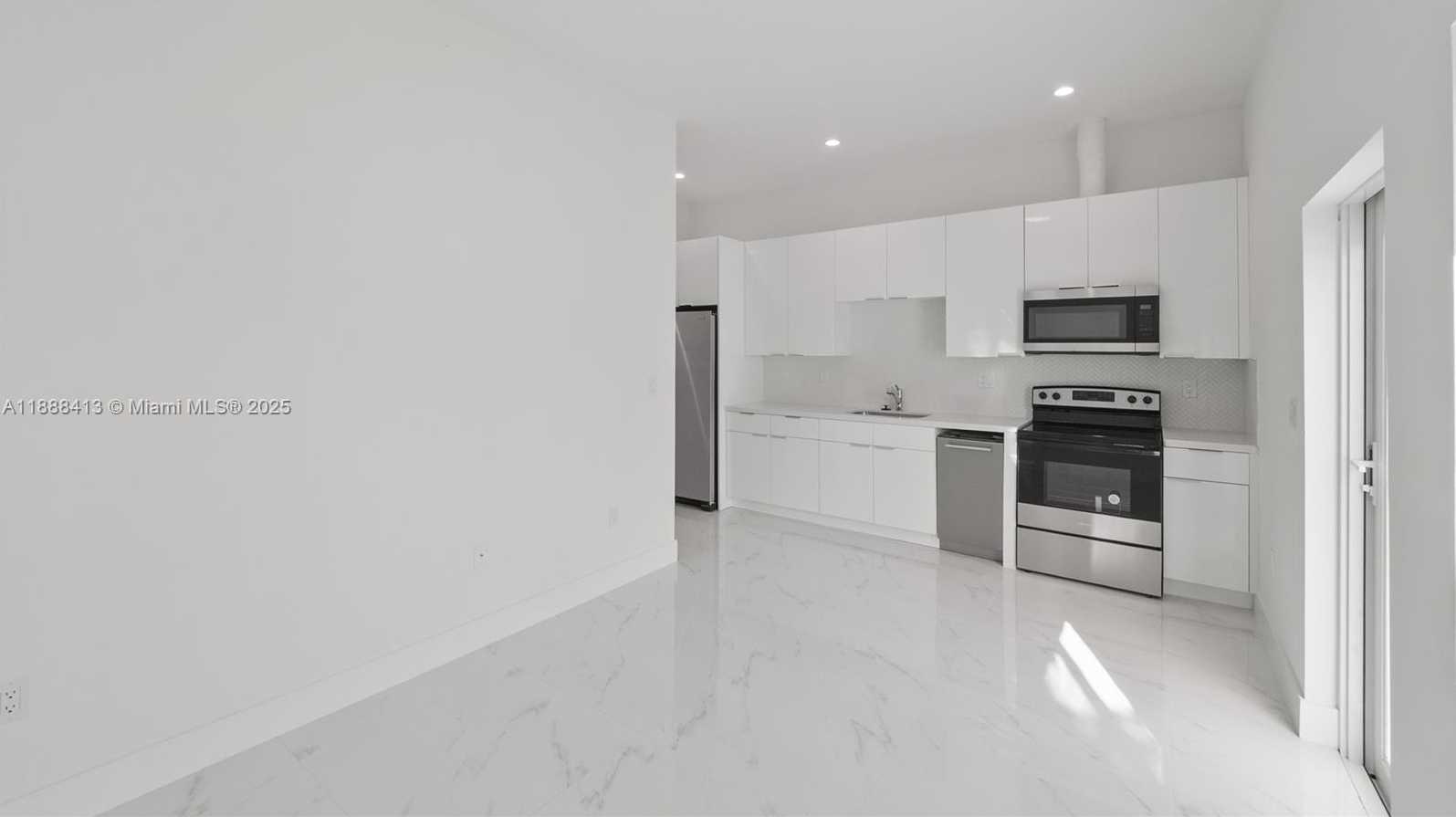 Small Image of 2936 NORTH WEST 27TH ST #2, Miami Number 35
