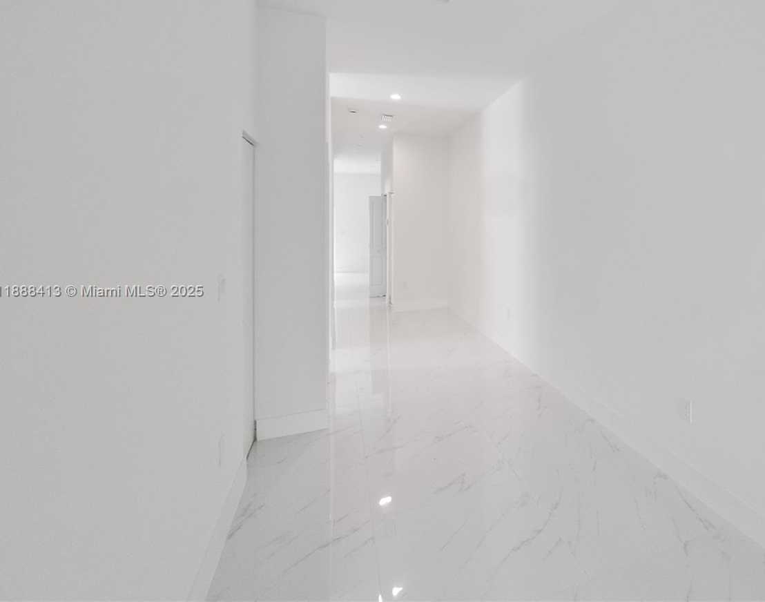 Small Image of 2936 NORTH WEST 27TH ST #2, Miami Number 5