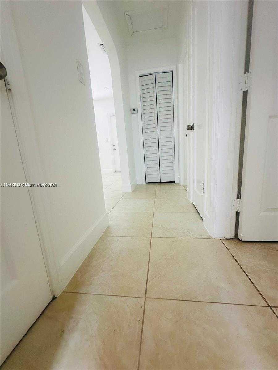 Small Image of 503 SOUTH WEST 29TH CT #2, Miami Number 15