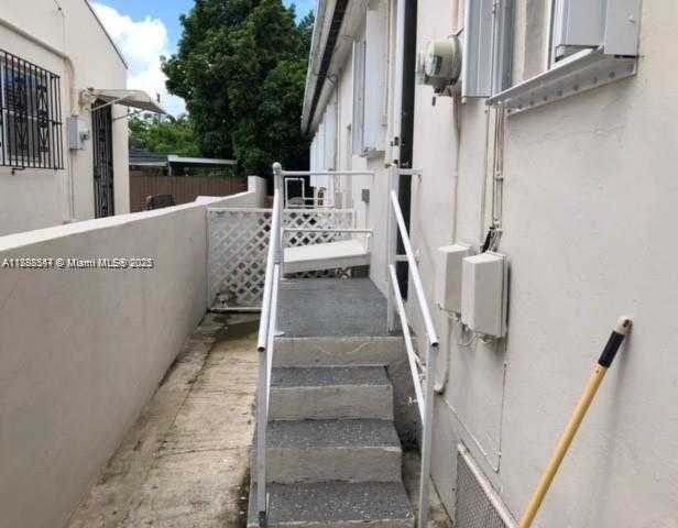 Small Image of 503 SOUTH WEST 29TH CT #2, Miami Number 29