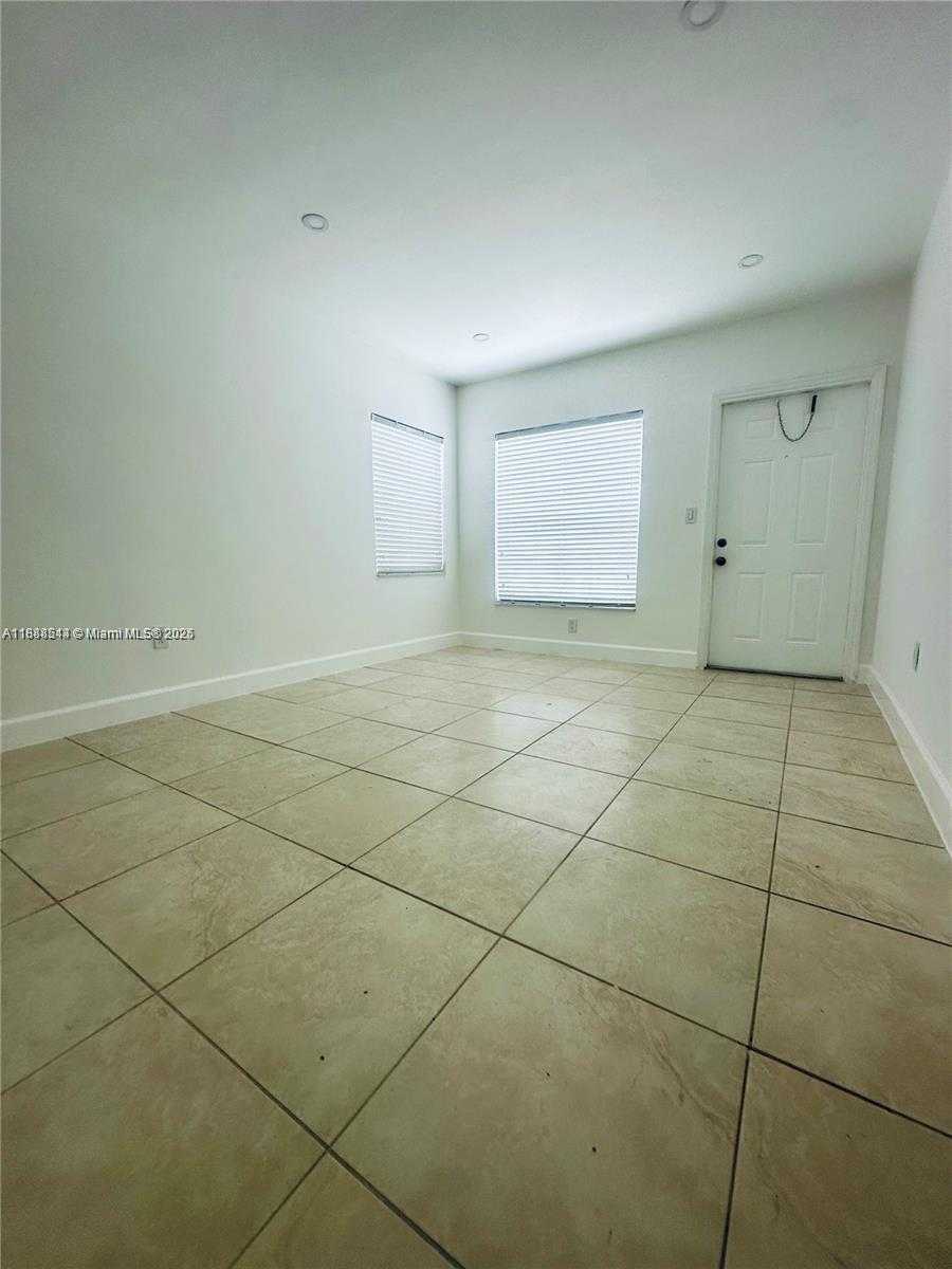 Small Image of 503 SOUTH WEST 29TH CT #2, Miami Number 7