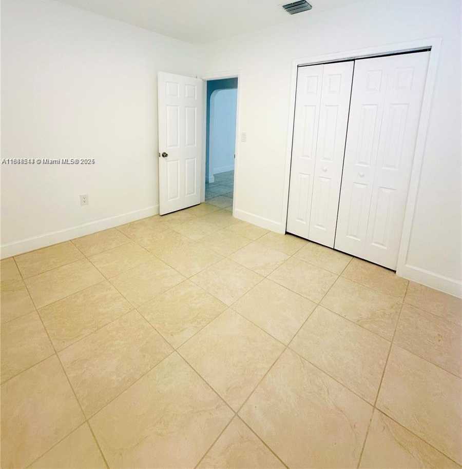 Small Image of 503 SOUTH WEST 29TH CT #2, Miami Number 9
