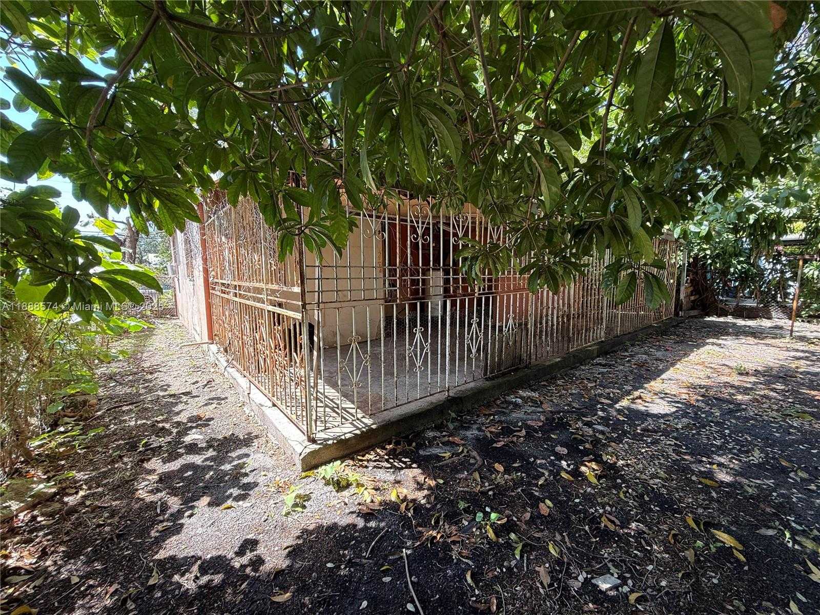 Small Image of 1239 NORTH WEST 31ST ST, Miami Number 17