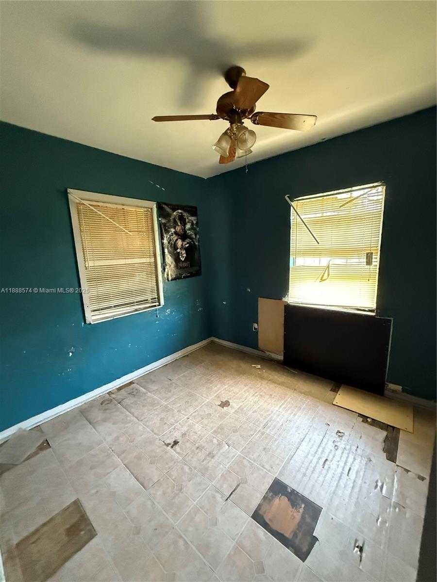 Small Image of 1239 NORTH WEST 31ST ST, Miami Number 20