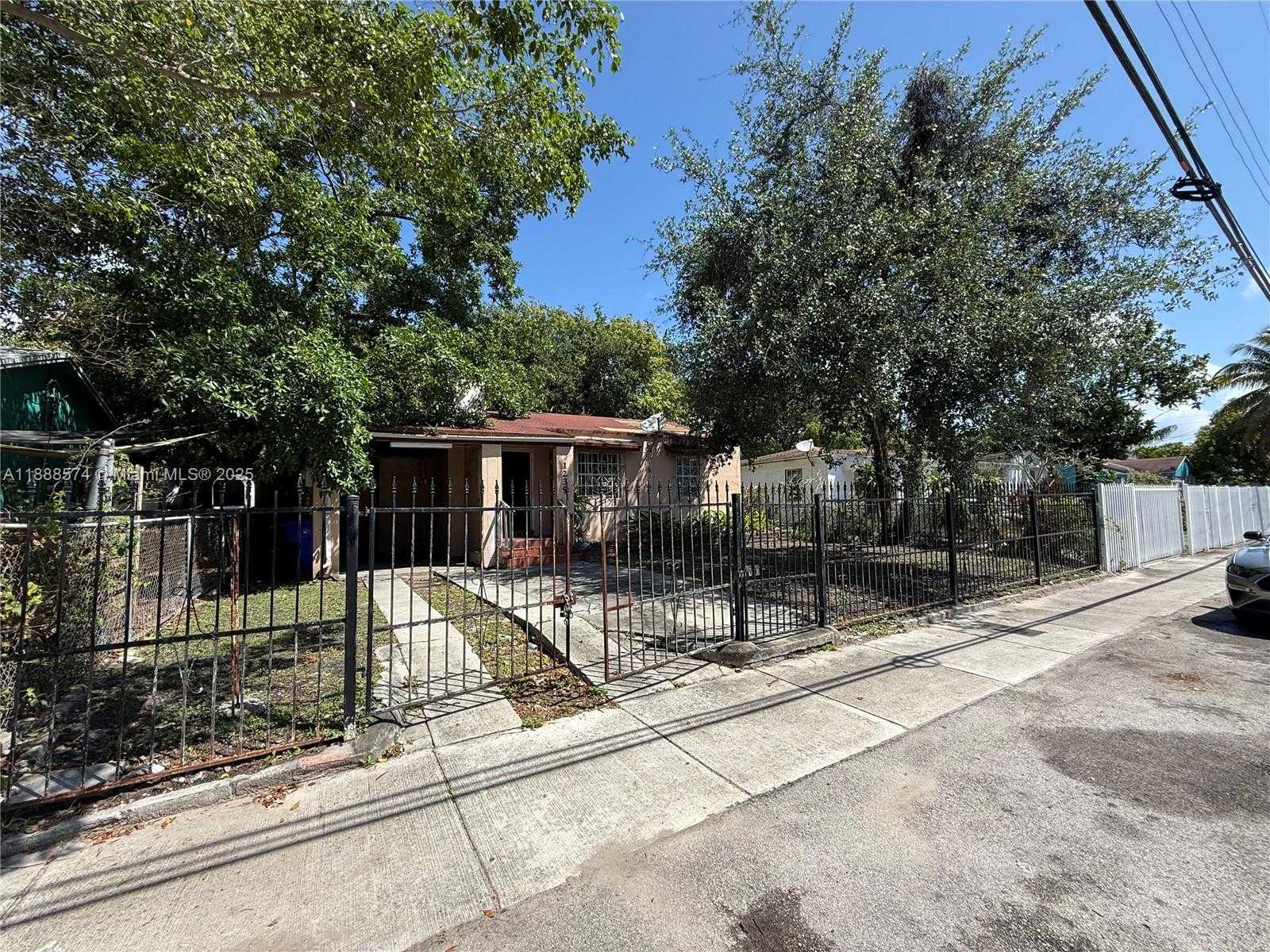Small Image of 1239 NORTH WEST 31ST ST, Miami Number 22