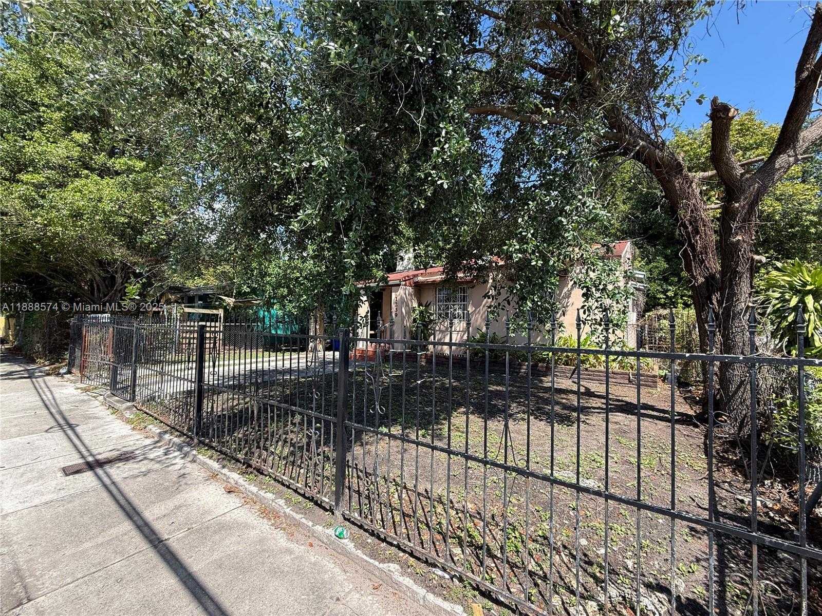 Small Image of 1239 NORTH WEST 31ST ST, Miami Number 5