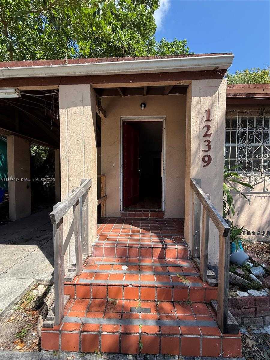 Small Image of 1239 NORTH WEST 31ST ST, Miami Number 8