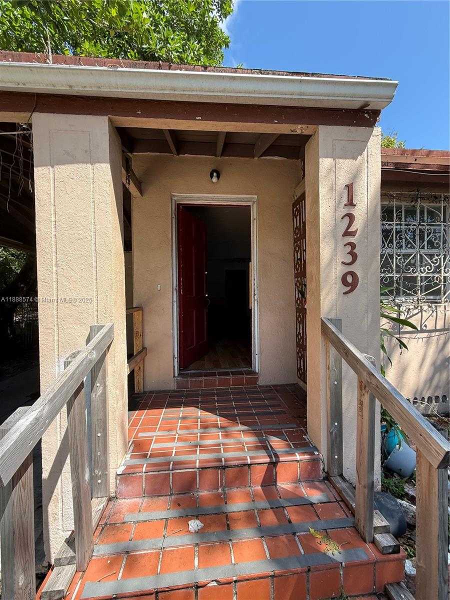 Small Image of 1239 NORTH WEST 31ST ST, Miami Number 9