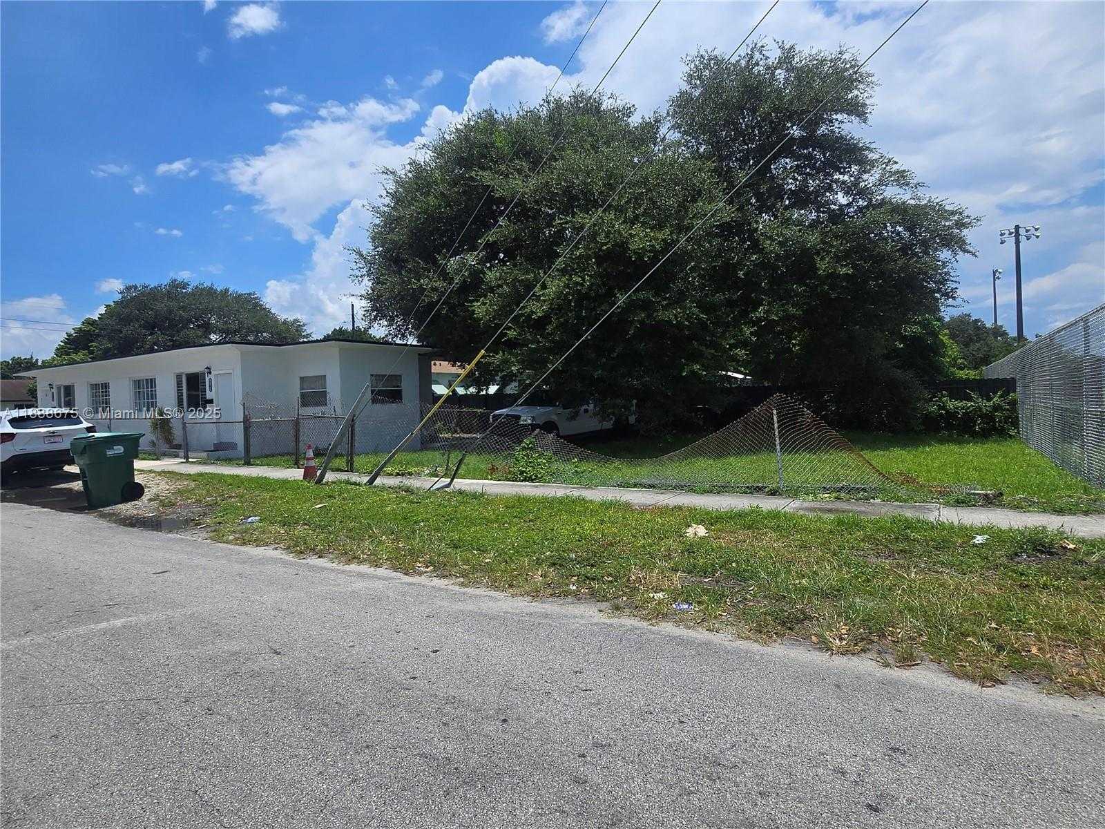 Small Image of 8200 NORTH WEST 23RD AVE, Miami Number 7