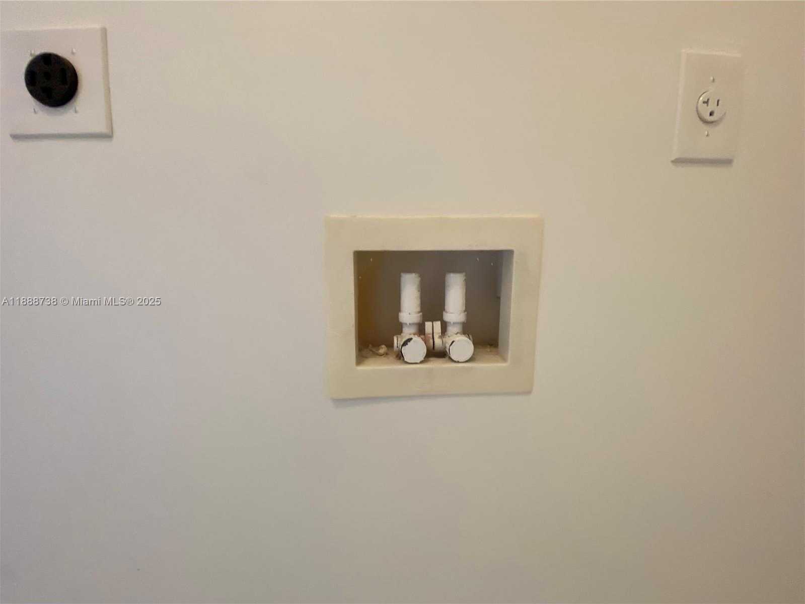 Small Image of 3025 NORTH WEST 23 AVE #2, Miami Number 16