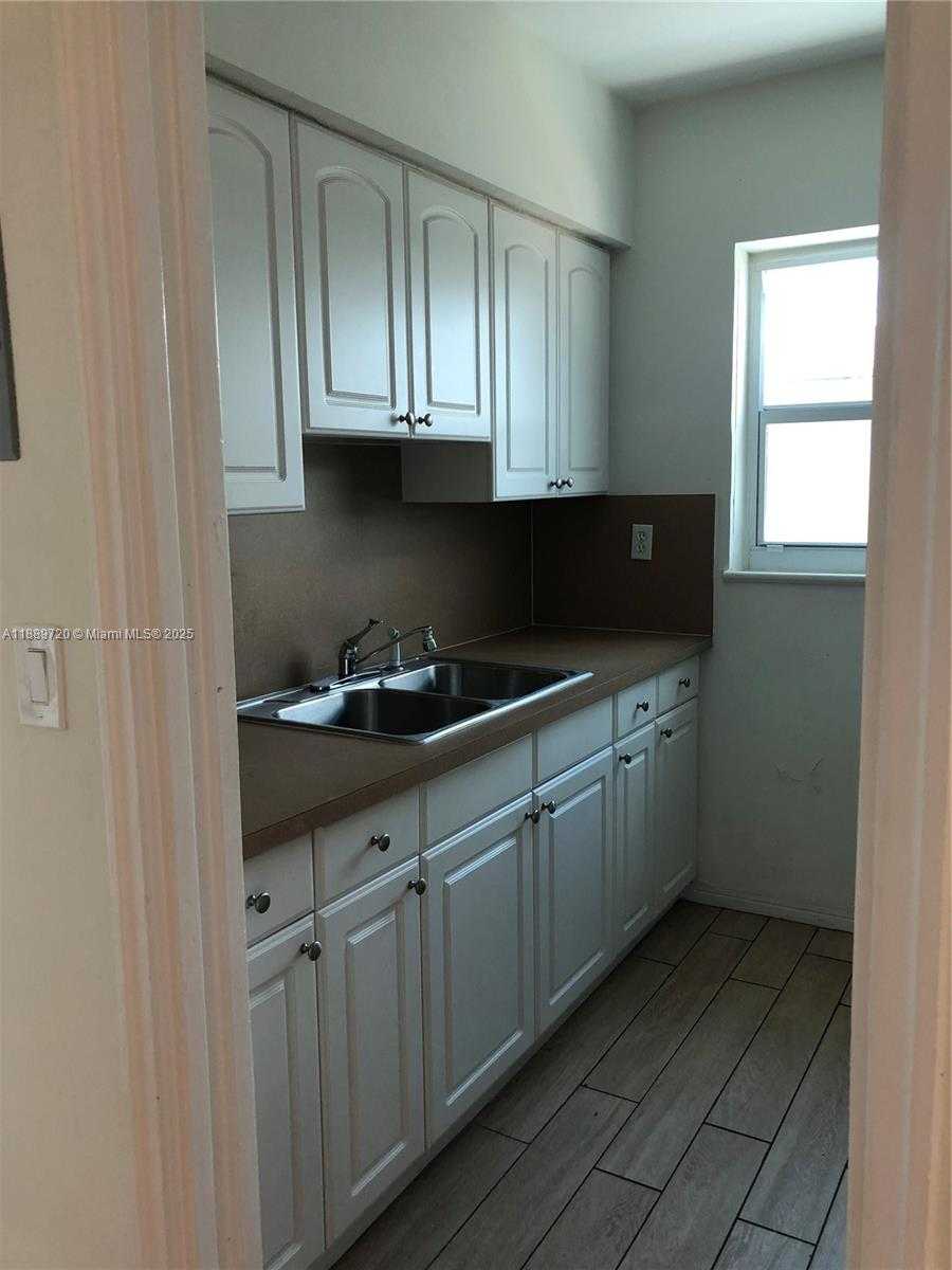 Small Image of 2320 NORTH WEST 15TH ST #2, Miami Number 3