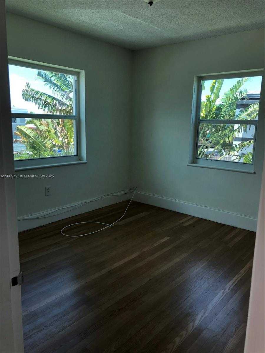 Small Image of 2320 NORTH WEST 15TH ST #2, Miami Number 6