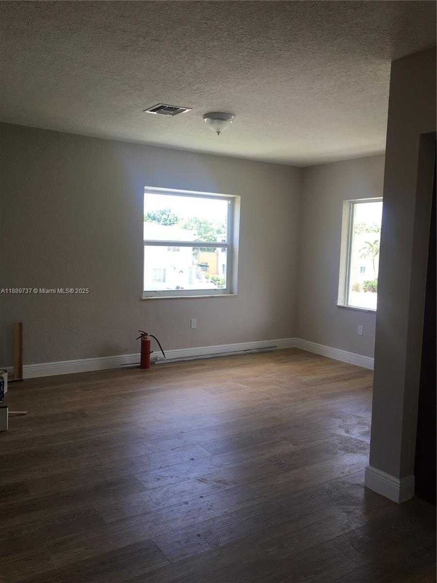 Small Image of 2311 NORTH WEST 15TH ST #3, Miami Number 6